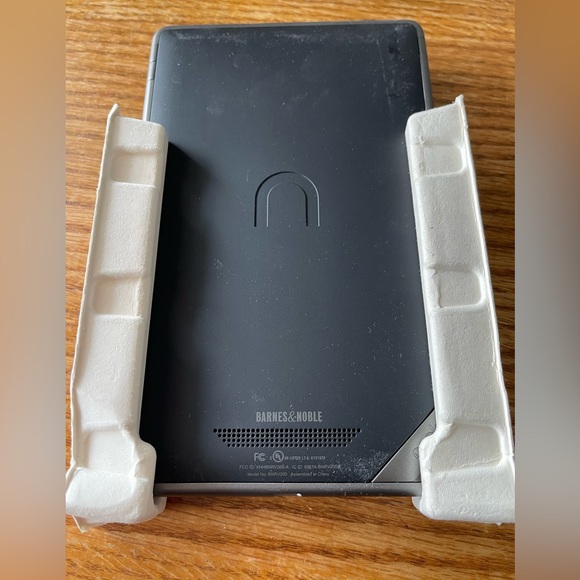 “Nook Color”- BNRV200- For Parts Only - Picture 4 of 4